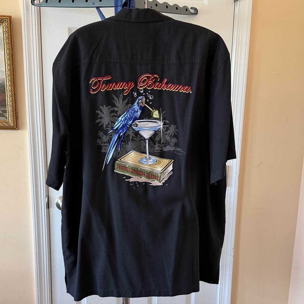 Tommy Bahama Black Shirt with Parrot Design